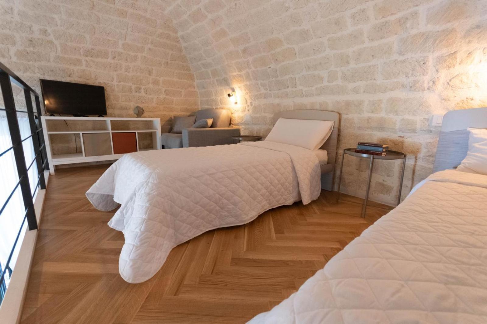 Centro Storico Rooms & Suites Manfredonia Bagian luar foto