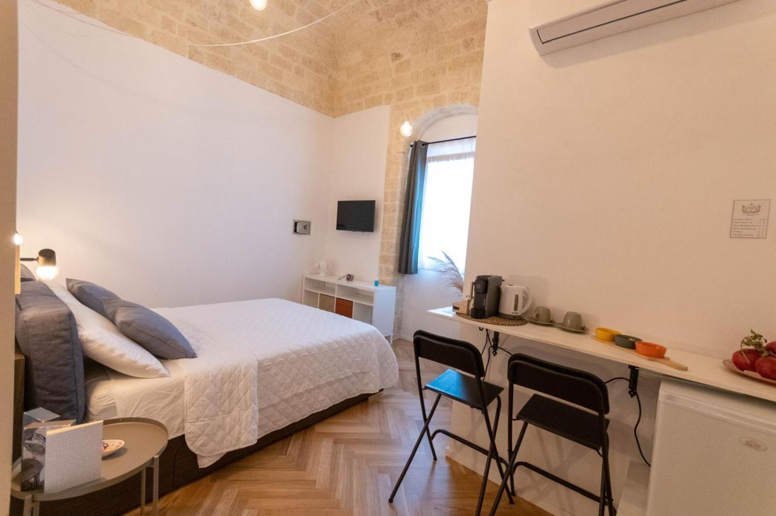 Centro Storico Rooms & Suites Manfredonia Bagian luar foto