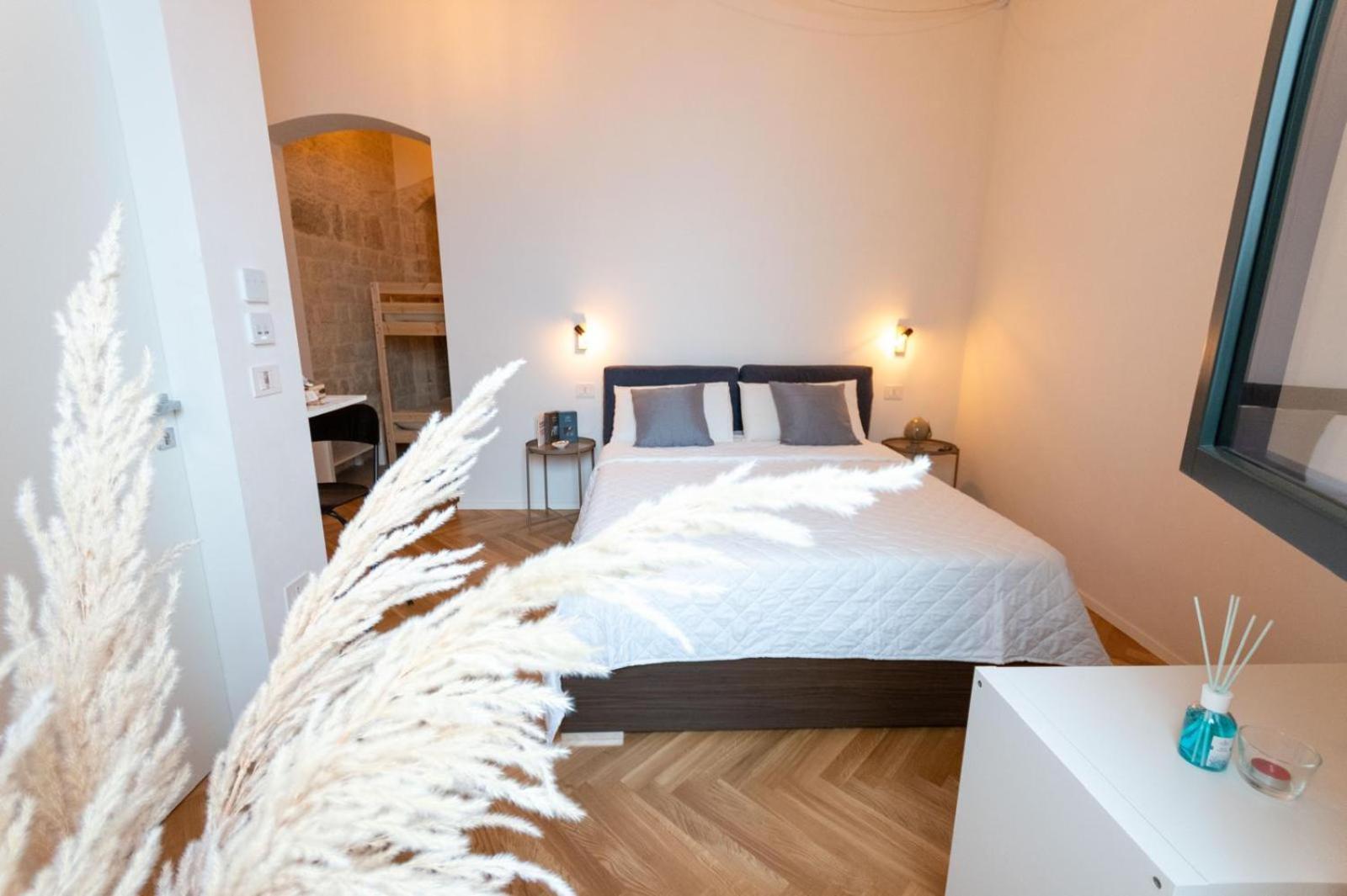 Centro Storico Rooms & Suites Manfredonia Bagian luar foto