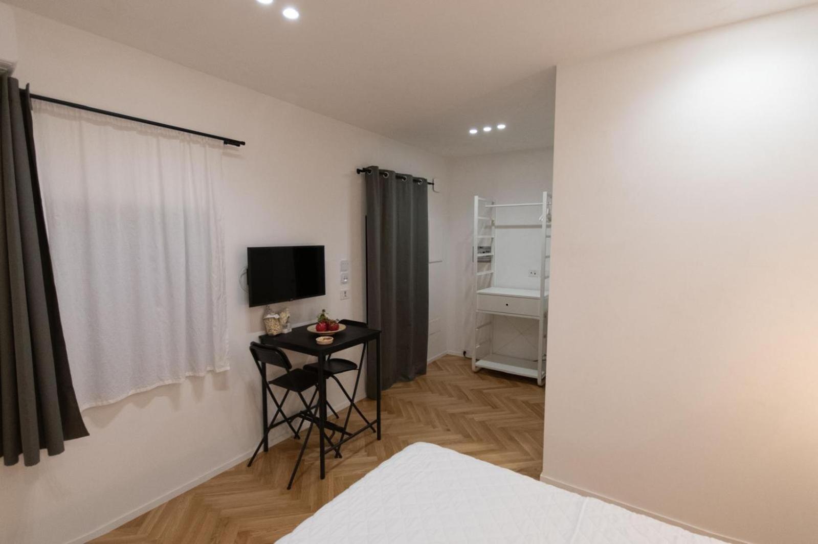Centro Storico Rooms & Suites Manfredonia Bagian luar foto
