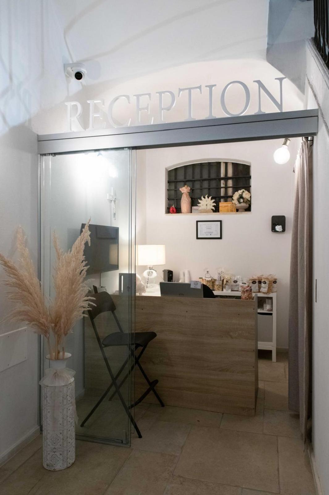 Centro Storico Rooms & Suites Manfredonia Bagian luar foto