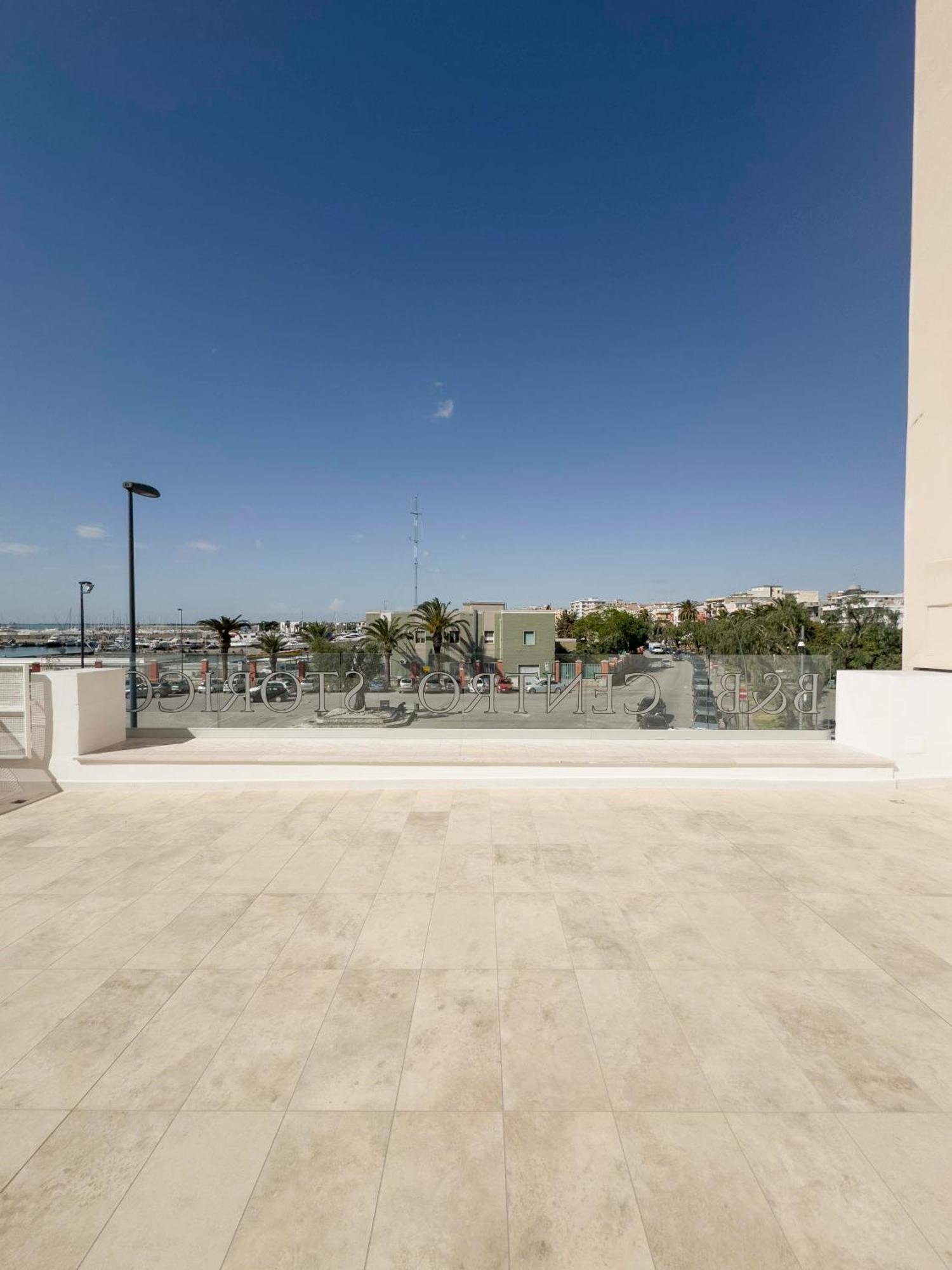 Centro Storico Rooms & Suites Manfredonia Bagian luar foto